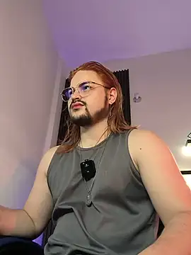 Snapshot of Derek_Vow chatting on August 5, 1:52 am Derek Vow online show from August 5, 1:52 am