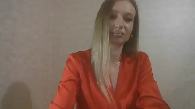 Snapshot of AureliaStar450 chatting on February 5, 9:52 pm AureliaStar450 online show from February 5, 9:52 pm