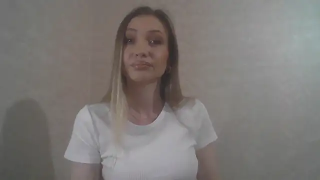 Snapshot of AureliaStar450 chatting on February 12, 11:00 pm AureliaStar450 online show from February 12, 11:00 pm