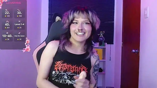 neena nyx  online show from April 14, 12:05 am