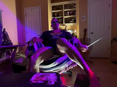 daddydonkey84 online show from June 9, 4:35 am
