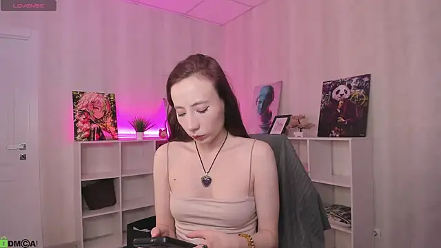 Snapshot of Lea_much chatting on February 22, 1:07 am Lea much online show from February 22, 1:07 am