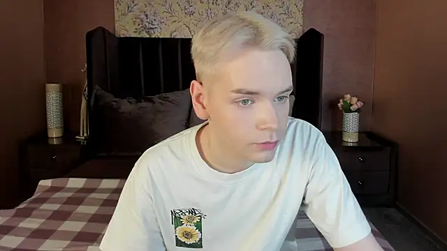 Snapshot of Je_Salvatore chatting on February 28, 7:09 am Je Salvatore online show from February 28, 7:09 am