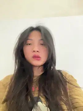 Lyn-be99 online show from February 19, 6:20 am