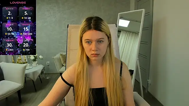 Snapshot of CelestineMauriac chatting on May 31, 3:52 pm CelestineMauriac online show from May 31, 3:52 pm