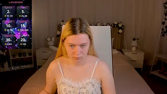 Snapshot of CelestineMauriac chatting on June 12, 7:57 pm CelestineMauriac online show from June 12, 7:57 pm
