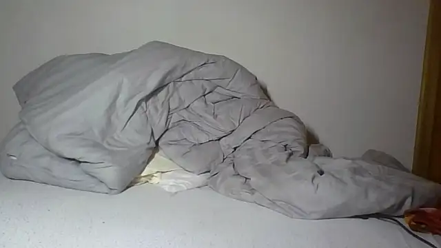 mrstitchback online show from February 16, 2:07 am