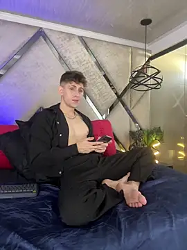 Snapshot of Jasper__jones chatting on February 17, 2:13 pm Jasper jones online show from February 17, 2:13 pm