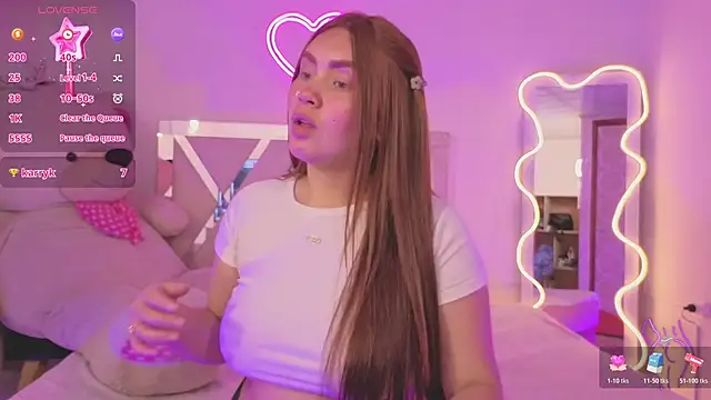 Snapshot of SABRIINA_TAY chatting on February 18, 11:50 am SABRIINA TAY online show from February 18, 11:50 am