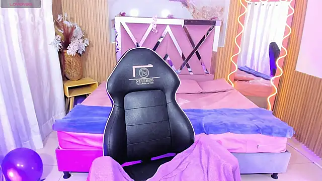 JENNA TAY1 online show from May 11, 8:06 pm