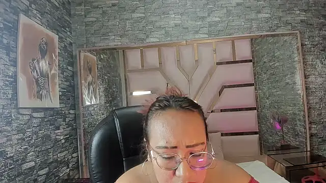 Shara Oz online show from April 11, 3:00 am