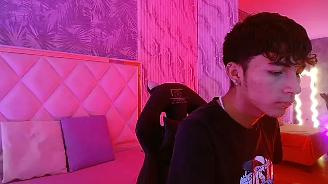 osamu tay online show from February 24, 11:30 am