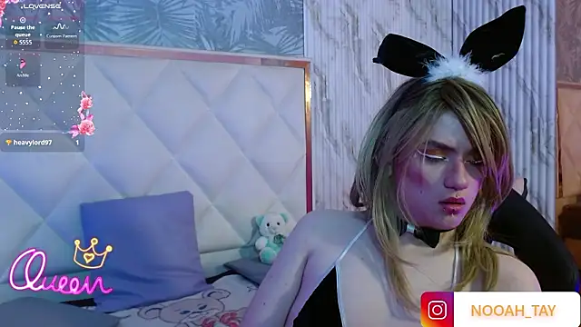 Snapshot of NOOAH_TAY chatting on February 3, 6:40 am NOOAH TAY online show from February 3, 6:40 am