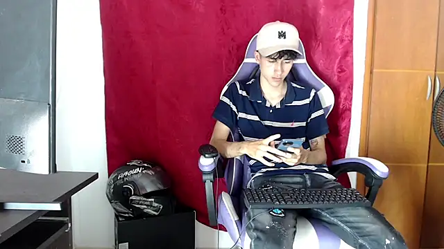 Johnny cagee  online show from March 1, 12:12 am