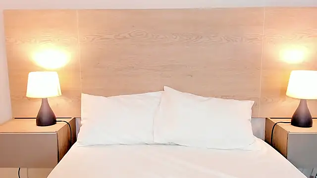 dolleyes10 online show from February 1, 3:05 am