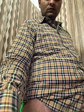 Snapshot of hardlysuck chatting on February 21, 7:20 am hardlysuck online show from February 21, 7:20 am