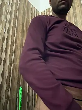 Snapshot of hardlysuck chatting on February 25, 6:01 am hardlysuck online show from February 25, 6:01 am