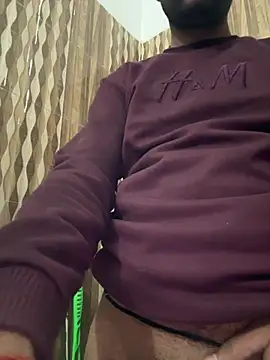 Snapshot of hardlysuck chatting on February 27, 5:40 am hardlysuck online show from February 27, 5:40 am