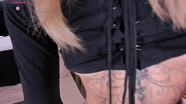 Crystal Rose   online show from April 12, 11:04 am