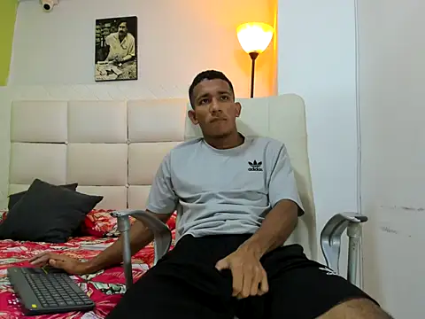 ricky spensar23cm  online show from February 3, 1:59 am