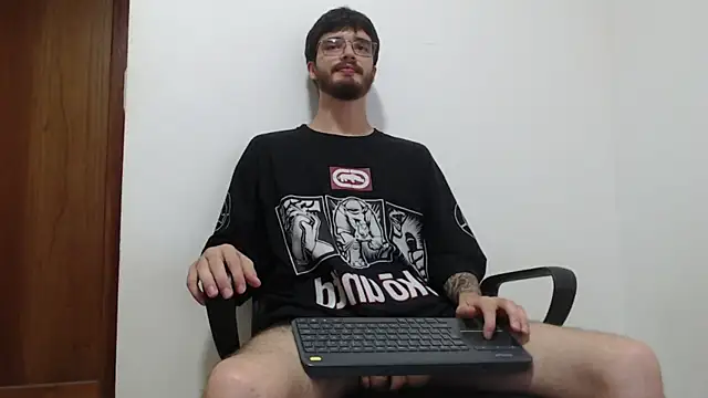 joseh0se online show from April 15, 9:48 pm