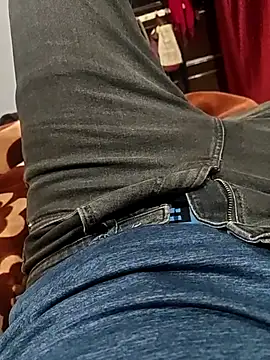 Snapshot of HORNY_DirtyMind chatting on February 23, 5:21 pm HORNY DirtyMind online show from February 23, 5:21 pm