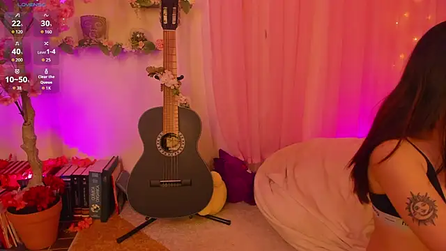 Snapshot of MaJo_Prettty chatting on February 28, 10:55 pm MaJo Prettty online show from February 28, 10:55 pm