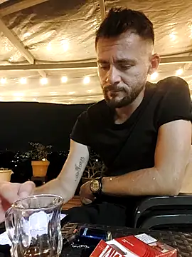 Snapshot of Erickpritz_xh chatting on February 10, 2:37 am Erickpritz xh online show from February 10, 2:37 am