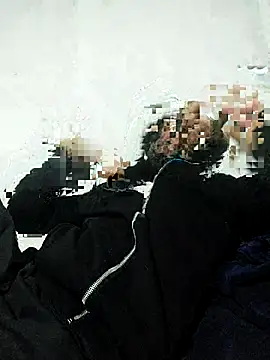 Snapshot of Erickpritz_xh chatting on February 16, 3:46 am Erickpritz xh online show from February 16, 3:46 am