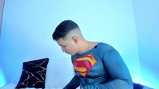 Snapshot of Axel_nova chatting on March 4, 6:47 pm Axel nova online show from March 4, 6:47 pm