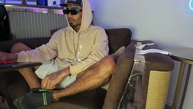 Rpoolrboy online show from February 26, 8:24 am