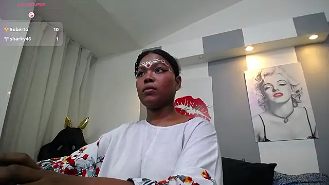 Snapshot of kavya_suri_ chatting on February 5, 7:40 pm kavya suri online show from February 5, 7:40 pm