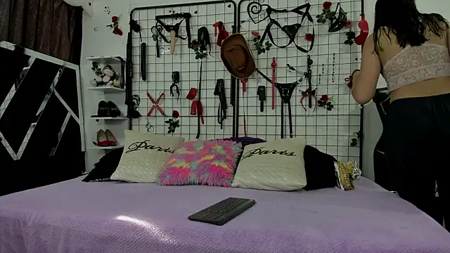 playful-girls online show from February 17, 1:40 pm