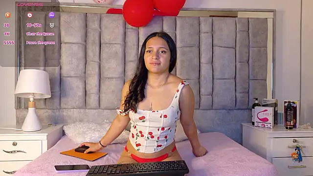 Snapshot of Ayla_Han chatting on March 1, 4:14 am Ayla Han online show from March 1, 4:14 am