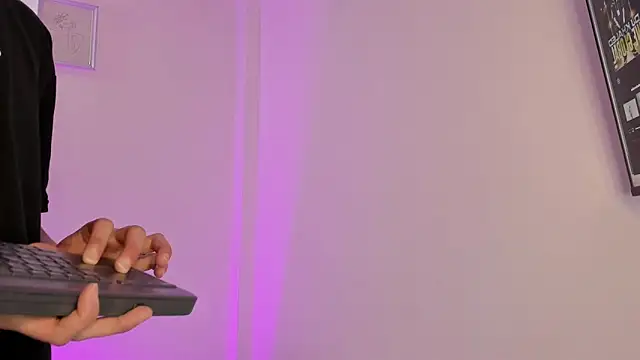 Snapshot of Vlad__night chatting on February 26, 3:38 am Vlad night online show from February 26, 3:38 am