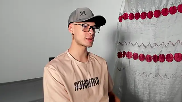 Vlad  night online show from April 3, 3:48 am