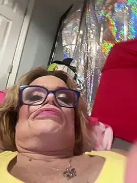 Snapshot of starandsky chatting on February 21, 5:08 am starandsky online show from February 21, 5:08 am