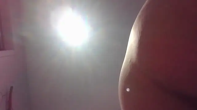 Snapshot of SpicyNatashaXO chatting on February 9, 2:04 am SpicyNatashaXO online show from February 9, 2:04 am