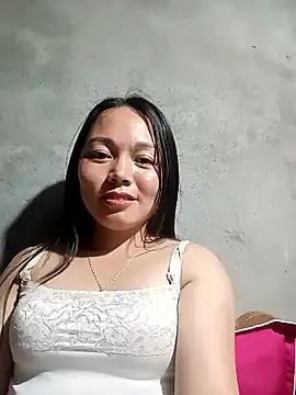 Snapshot of Rose-222 chatting on February 16, 3:24 am Rose-222 online show from February 16, 3:24 am