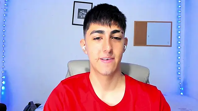 babyted272 online show from April 1, 2:47 pm