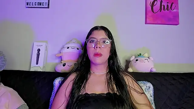 ViolettM online show from March 11, 5:35 am