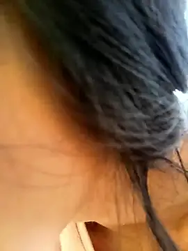 Snapshot of Hoa-tuylip chatting on March 2, 8:43 am Hoa-tuylip online show from March 2, 8:43 am