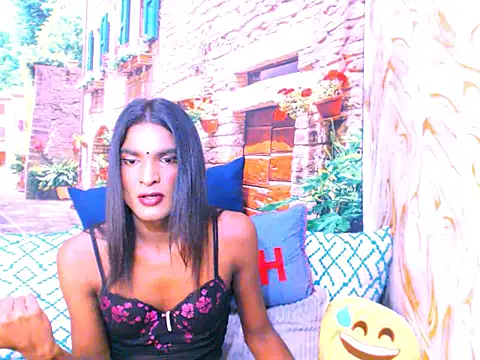 Snapshot of spicybarbie chatting on February 20, 7:36 pm spicybarbie online show from February 20, 7:36 pm