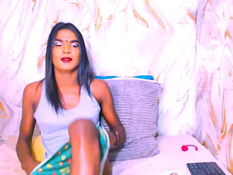 spicybarbie online show from April 14, 4:57 pm