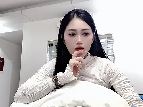 Thuy79 online show from February 5, 2:54 pm