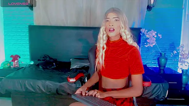 Snapshot of Samantha_Ortega_ chatting on February 9, 11:47 am Samantha Ortega online show from February 9, 11:47 am