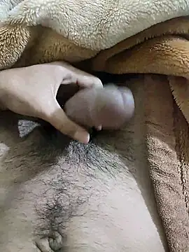 Nniiyakk online show from March 6, 8:05 pm