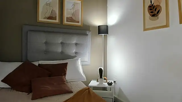 SalomeStorm  online show from March 4, 4:13 pm