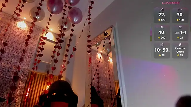 Snapshot of BONNIE_CH1 chatting on February 15, 12:40 am BONNIE CH1 online show from February 15, 12:40 am