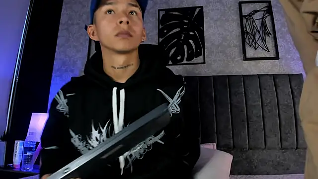 bliinkii and luka  online show from February 11, 12:32 pm